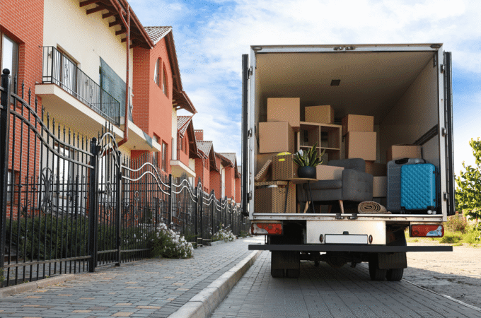 The Ultimate Moving Timeline: Planning Your Relocation 8 Weeks in Advance