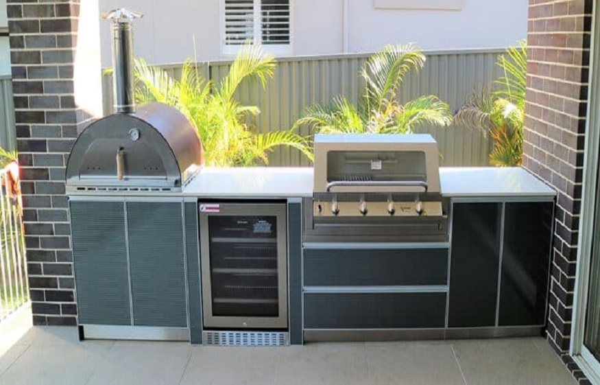 custom modular outdoor kitchens
