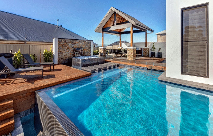 pool builders in Wollongong